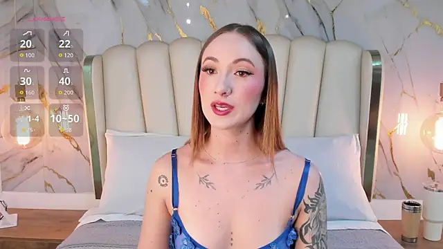 Snapshot of Hannah_Lane chatting on July 17, 2026, 12:23 pm Hannah Lane online show from July 17, 2026, 12:23 pm