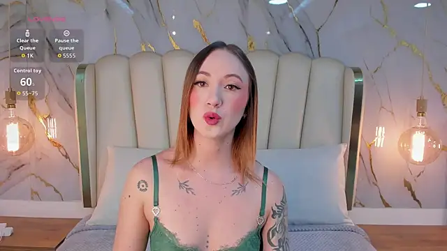 Snapshot of Hannah_Lane chatting on July 25, 2026, 12:36 pm Hannah Lane online show from July 25, 2026, 12:36 pm