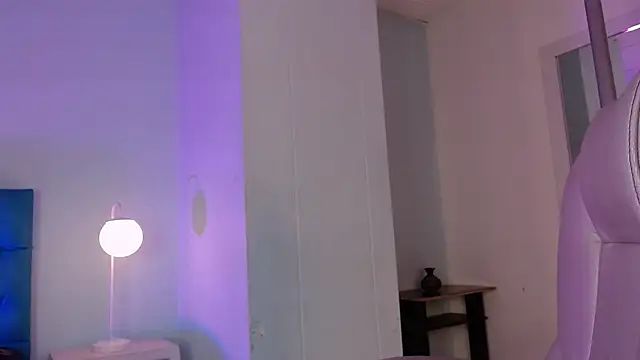 Snapshot of Lilyred_ chatting on May 26, 2026, 3:13 am Lilyred online show from May 26, 2026, 3:13 am