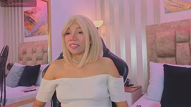 Snapshot of lilith_pink__ chatting on May 22, 2026, 4:30 am lilith pink online show from May 22, 2026, 4:30 am