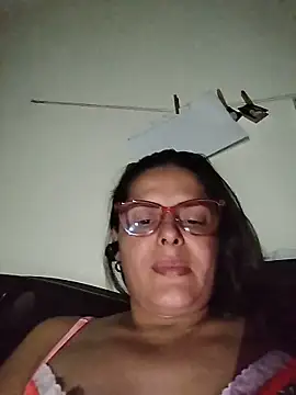 Snapshot of Bella_Morena27 chatting on June 11, 2026, 3:37 am Bella Morena27 online show from June 11, 2026, 3:37 am