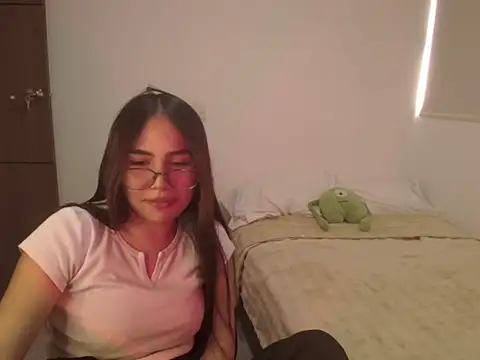 abbyyandmaxx online show from May 13, 2026, 4:26 pm