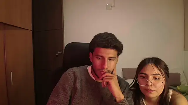 abbyyandmaxx online show from May 26, 2026, 4:52 am