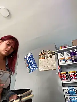 Snapshot of Mely_ec chatting on May 6, 2026, 1:38 pm Mely ec online show from May 6, 2026, 1:38 pm
