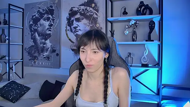 Snapshot of SeraphineSparda chatting on July 3, 2026, 11:49 am SeraphineSparda online show from July 3, 2026, 11:49 am