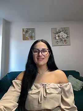 Snapshot of AnyEvyy chatting on July 10, 2026, 5:23 am AnyEvyy online show from July 10, 2026, 5:23 am