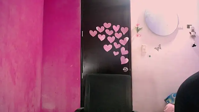 Snapshot of Kiara_tits chatting on April 30, 2026, 10:58 pm Kiara tits online show from April 30, 2026, 10:58 pm
