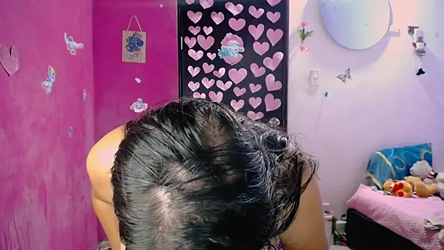 Snapshot of Kiara_tits chatting on June 11, 2026, 2:53 am Kiara tits online show from June 11, 2026, 2:53 am