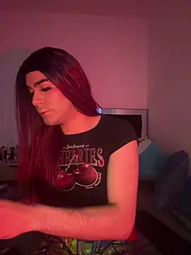 AdelaBeckers  online show from May 1, 2026, 9:52 pm