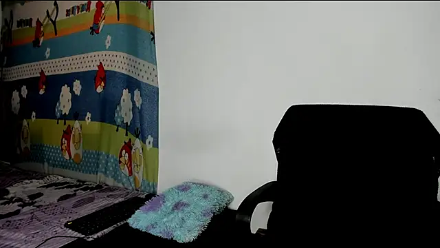 Snapshot of Vannellope_vladimir chatting on June 1, 2026, 1:13 pm Vannellope vladimir online show from June 1, 2026, 1:13 pm