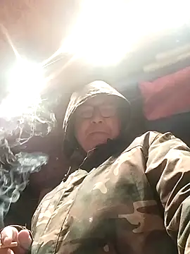 Snapshot of Soloyan chatting on December 16, 2024, 7:00 pm Soloyan online show from December 16, 2024, 7:00 pm