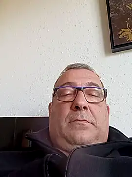 Snapshot of Soloyan chatting on December 24, 2024, 9:50 am Soloyan online show from December 24, 2024, 9:50 am