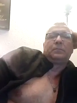 Snapshot of Soloyan chatting on December 26, 2024, 6:33 pm Soloyan online show from December 26, 2024, 6:33 pm