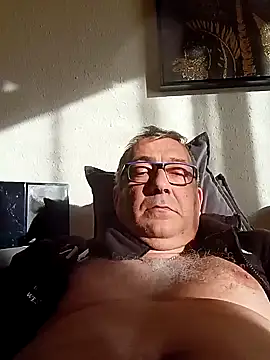 Snapshot of Soloyan chatting on January 17, 2025, 8:56 am Soloyan online show from January 17, 2025, 8:56 am