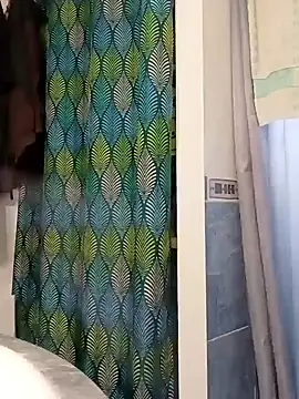 Snapshot of Soloyan chatting on January 27, 2025, 11:54 am Soloyan online show from January 27, 2025, 11:54 am