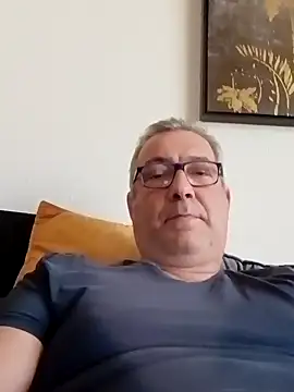 Snapshot of Soloyan chatting on January 30, 2025, 1:21 pm Soloyan online show from January 30, 2025, 1:21 pm