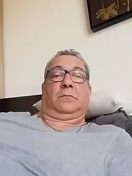 Snapshot of Soloyan chatting on January 31, 2025, 3:55 pm Soloyan online show from January 31, 2025, 3:55 pm