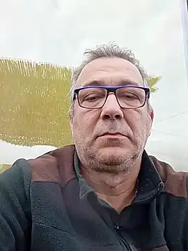 Snapshot of Soloyan chatting on February 12, 2025, 12:33 pm Soloyan online show from February 12, 2025, 12:33 pm