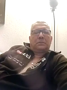 Snapshot of Soloyan chatting on March 2, 2025, 7:02 pm Soloyan online show from March 2, 2025, 7:02 pm