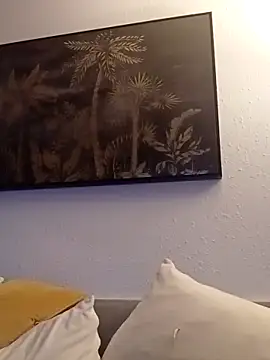 Snapshot of Soloyan chatting on March 16, 2025, 5:36 am Soloyan online show from March 16, 2025, 5:36 am