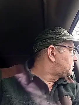 Snapshot of Soloyan chatting on March 19, 2025, 2:24 pm Soloyan online show from March 19, 2025, 2:24 pm