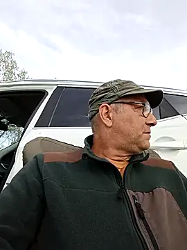 Snapshot of Soloyan chatting on September 9, 2025, 8:03 am Soloyan online show from September 9, 2025, 8:03 am