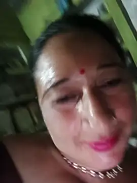Snapshot of Haliya8 chatting on June 11, 2026, 5:00 pm Haliya8 online show from June 11, 2026, 5:00 pm