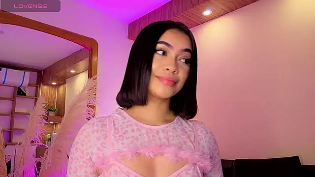 Chloe monroee online show from May 9, 2026, 3:01 am