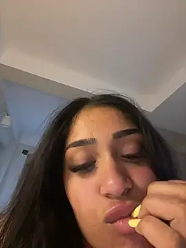 Snapshot of Kira_Krush chatting on July 28, 2026, 12:59 pm Kira Krush online show from July 28, 2026, 12:59 pm