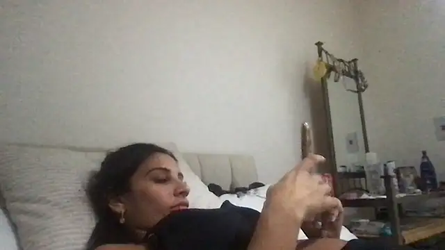Snapshot of Miss_juicybabes chatting on May 3, 2026, 8:26 pm Miss juicybabes online show from May 3, 2026, 8:26 pm