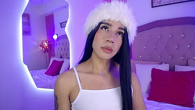 Snapshot of Khloe_Dangel chatting on May 19, 2026, 5:25 am Khloe Dangel online show from May 19, 2026, 5:25 am
