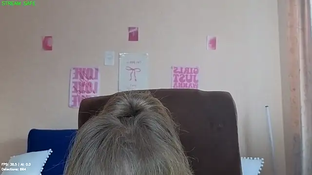 Snapshot of Melania_Cook chatting on July 15, 2026, 2:44 pm Melania Cook online show from July 15, 2026, 2:44 pm