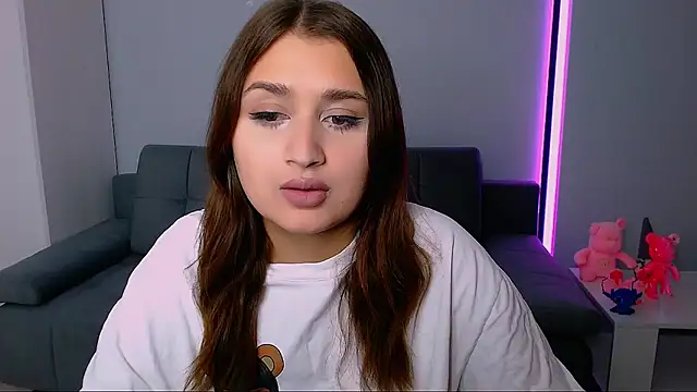 Amelie Darkside online show from July 19, 2026, 4:11 pm