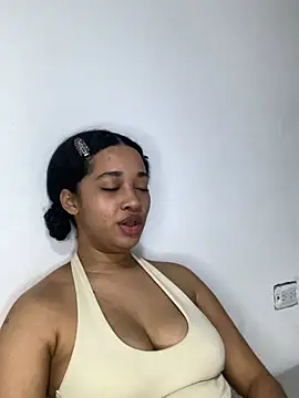  sweetSabrina- online show from May 15, 2026, 4:25 pm