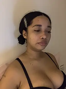  sweetSabrina- online show from June 6, 2026, 3:44 am