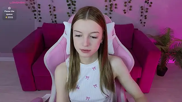 Snapshot of Eva_Th0mpson chatting on June 3, 2026, 12:57 am Eva Th0mpson online show from June 3, 2026, 12:57 am