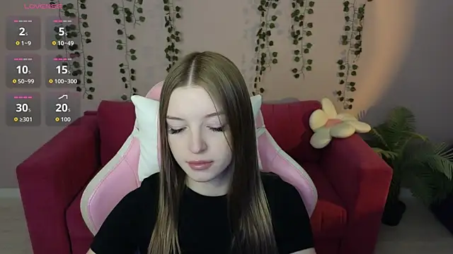 Eva Th0mpson online show from July 6, 2026, 1:02 am