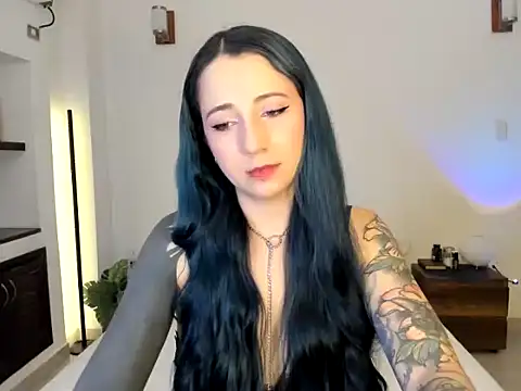 Snapshot of EvangelineLoveee chatting on July 15, 2026, 8:47 pm EvangelineLoveee online show from July 15, 2026, 8:47 pm