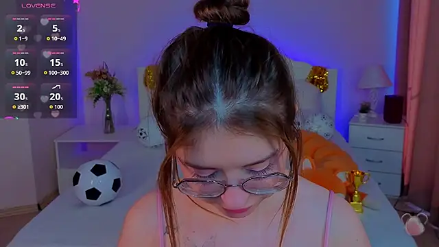 selenamils online show from July 1, 2026, 2:35 am