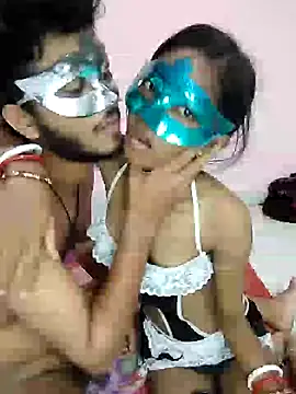 Snapshot of husband_wife_12 chatting on June 11, 2026, 5:44 pm husband wife 12 online show from June 11, 2026, 5:44 pm