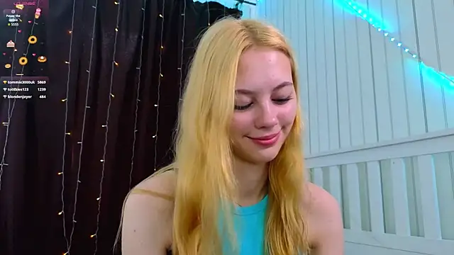 HarriettKitty online show from August 2, 2026, 8:13 am