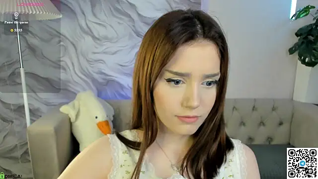 Snapshot of Lonny_Peach chatting on August 4, 2026, 2:59 am Lonny Peach online show from August 4, 2026, 2:59 am