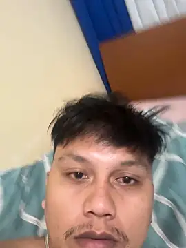 Snapshot of Ashtonfuckingboi chatting on June 10, 2026, 6:34 am Ashtonfuckingboi online show from June 10, 2026, 6:34 am