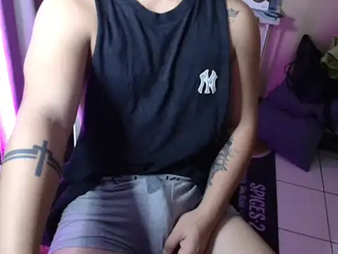 Snapshot of Ashtonfuckingboi chatting on July 23, 2026, 5:33 pm Ashtonfuckingboi online show from July 23, 2026, 5:33 pm