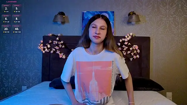 ChristiaHorde online show from June 8, 2026, 5:13 pm