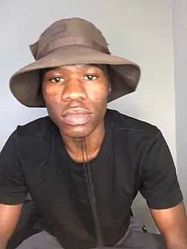 Snapshot of thandolezwe1 chatting on June 18, 2026, 11:47 am thandolezwe1 online show from June 18, 2026, 11:47 am