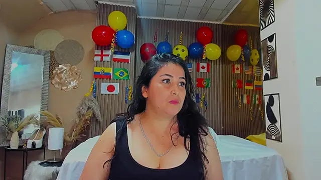 BBWLuxuryMuse online show from June 11, 2026, 12:36 pm