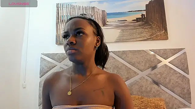 Snapshot of Alisson-Noa chatting on July 31, 2026, 12:37 pm Alisson-Noa online show from July 31, 2026, 12:37 pm