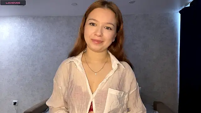 Snapshot of SofiaClarky chatting on June 7, 2026, 6:17 am SofiaClarky online show from June 7, 2026, 6:17 am