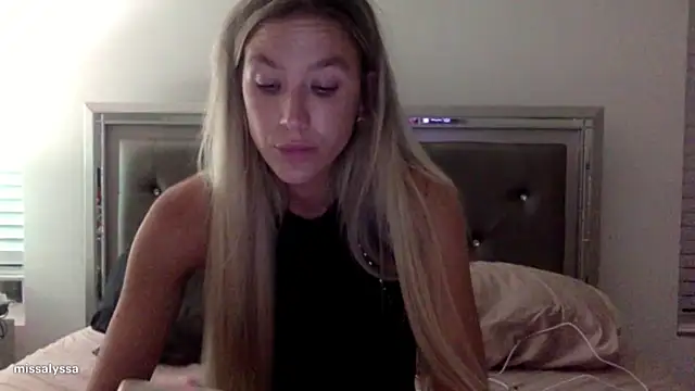 Snapshot of Misss_alyssaaa chatting on May 28, 2026, 3:37 am Misss alyssaaa online show from May 28, 2026, 3:37 am